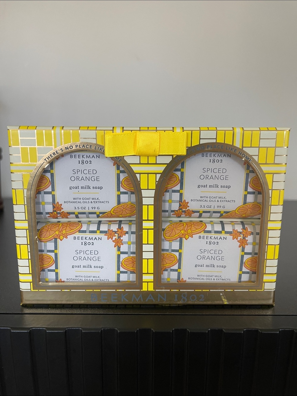 ❤️NEW!!!❤️ Beekman 1802 Spiced Orange Goat Milk Soap Set - Yellow and Orange